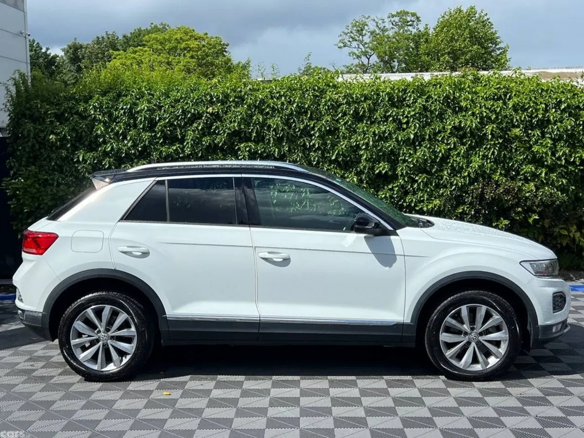 Volkswagen T-Roc SUV, Diesel, 2020, White