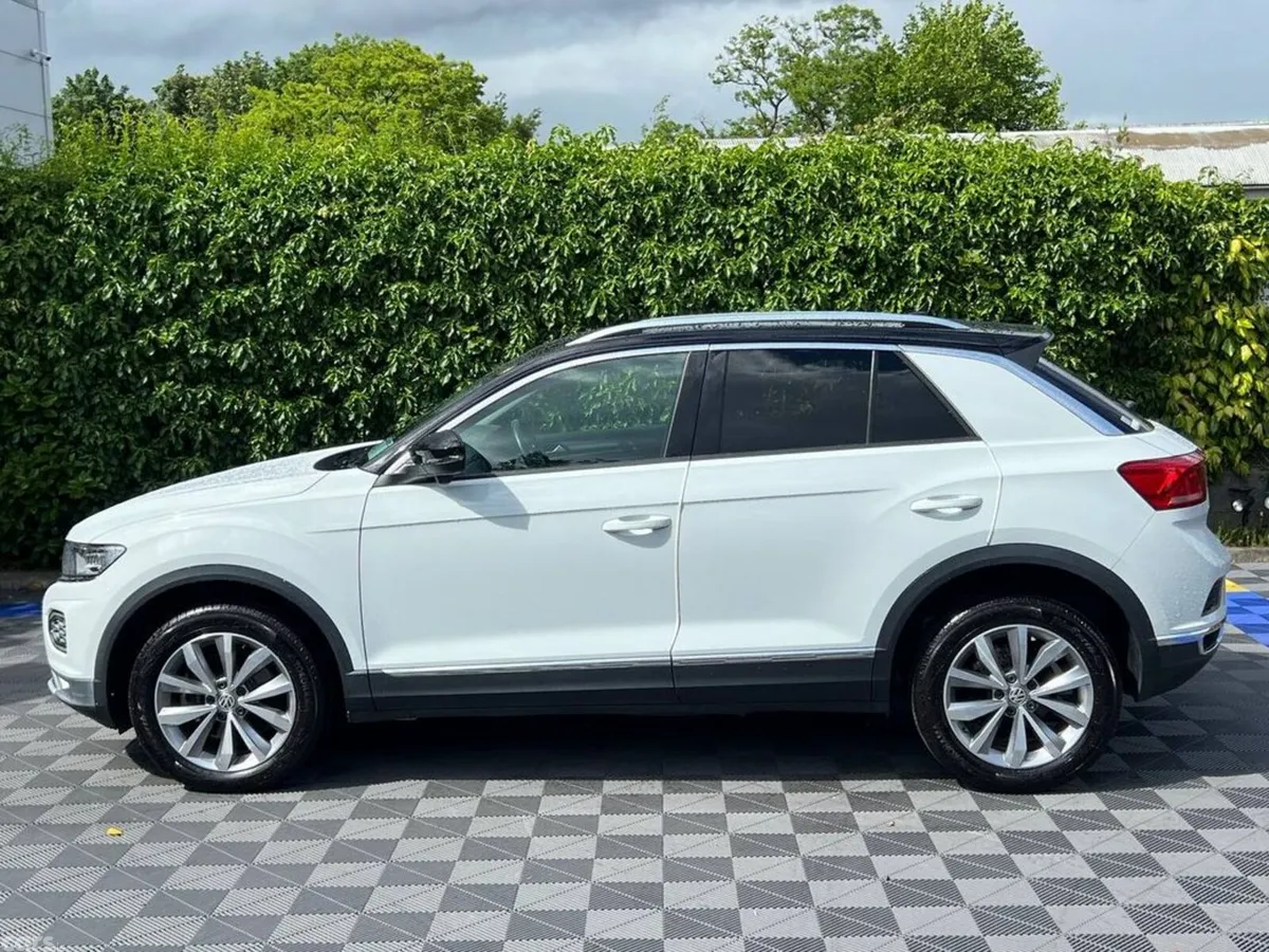 Volkswagen T-Roc SUV, Diesel, 2020, White
