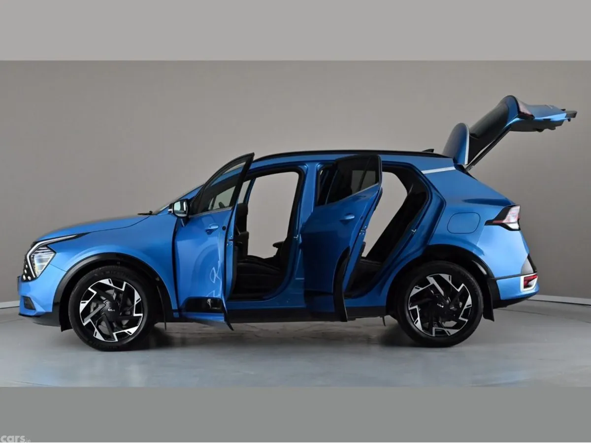Kia Sportage SUV, Diesel Hybrid, 2025, Blue