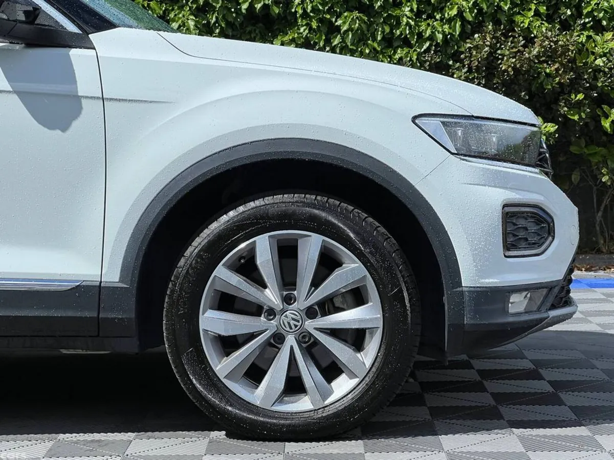 Volkswagen T-Roc SUV, Diesel, 2020, White