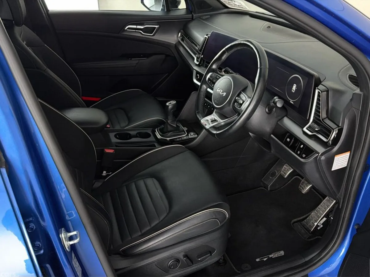 Kia Sportage SUV, Diesel Hybrid, 2025, Blue