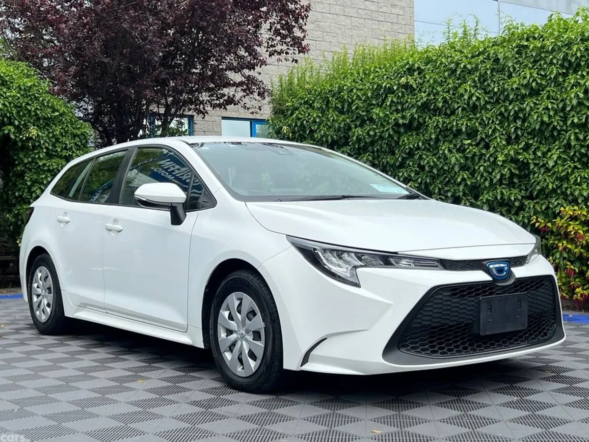 Toyota Corolla Estate, Petrol Hybrid, 2022, White