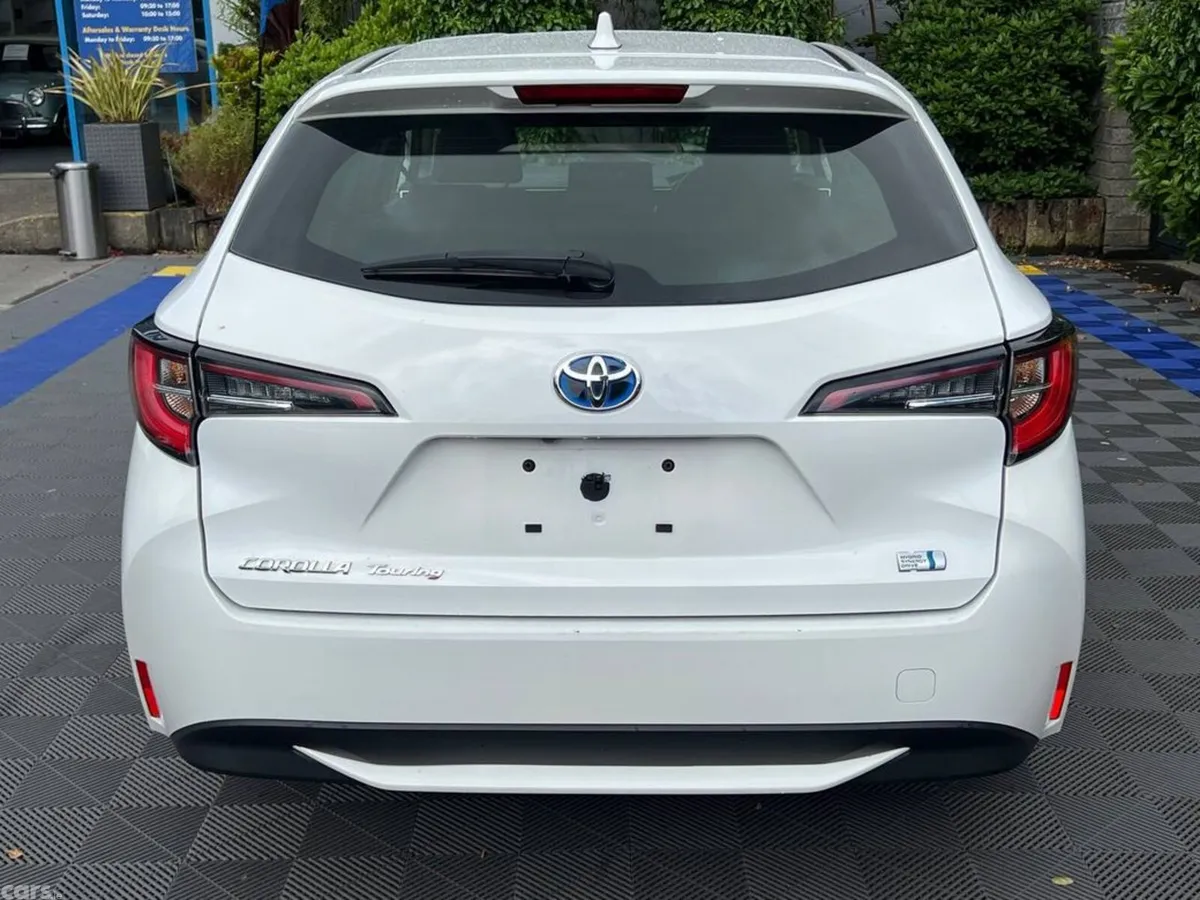 Toyota Corolla Estate, Petrol Hybrid, 2022, White