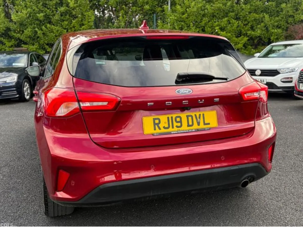 Ford Focus Hatchback, Diesel, 2019, Red