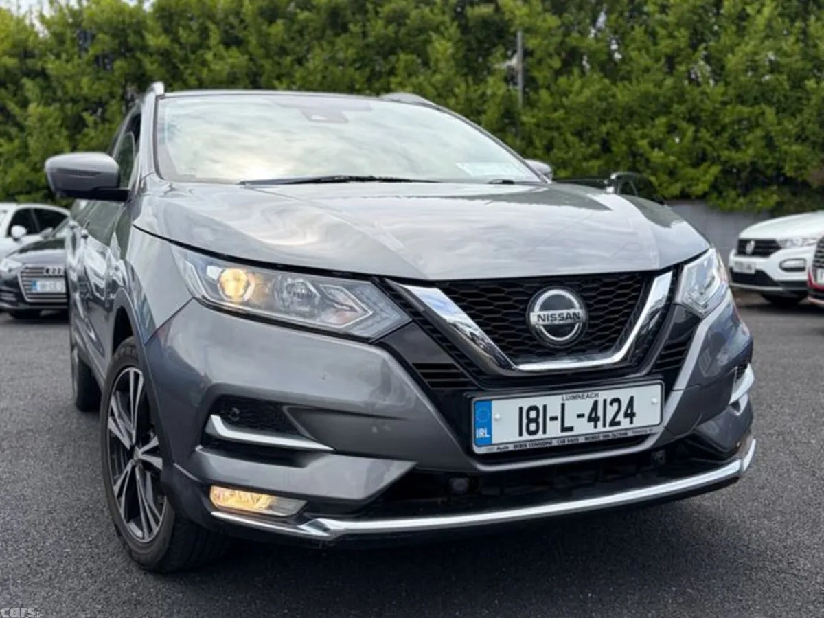 Nissan Qashqai Hatchback, Diesel, 2018, Grey