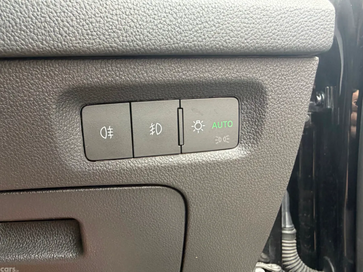 Skoda Octavia Saloon, Diesel, 2024, Black