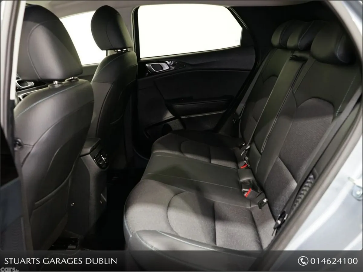 Kia XCeed Hatchback, Petrol Plug-in Hybrid, 2023, Grey