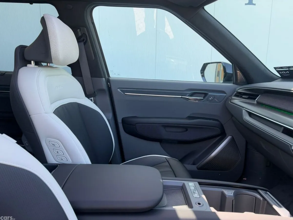 Kia EV9 SUV, Electric, 2027, White