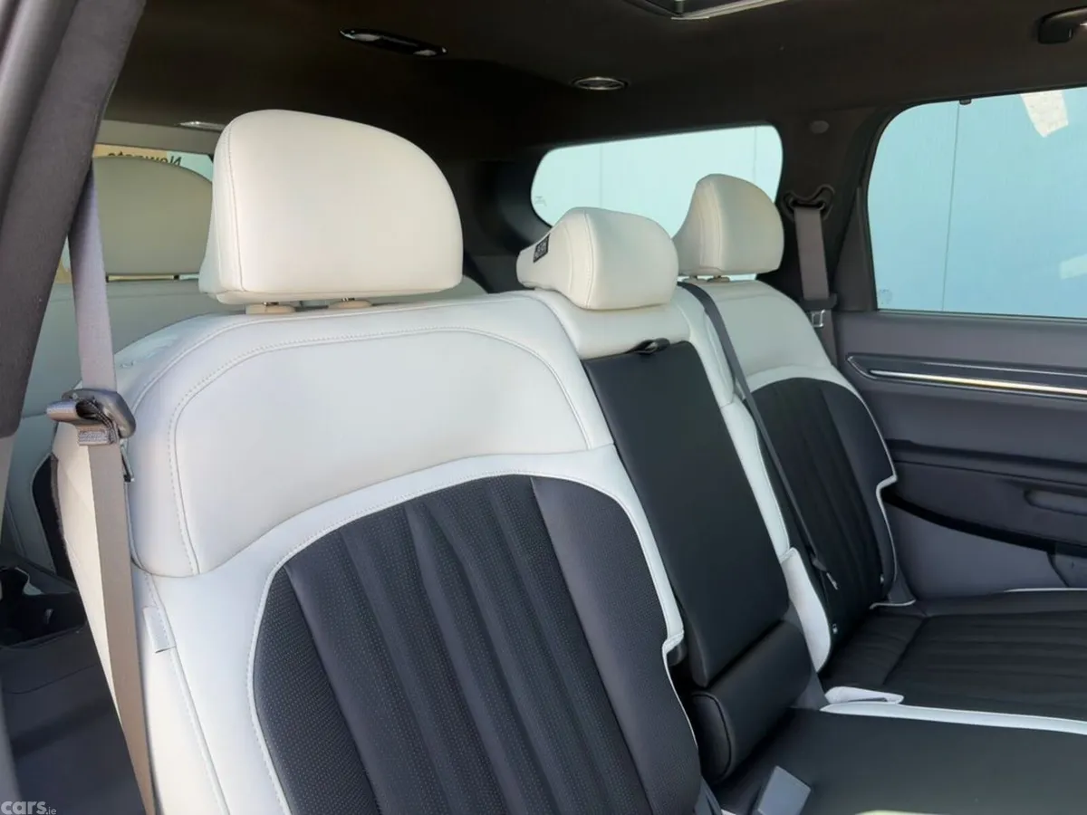 Kia EV9 SUV, Electric, 2027, White