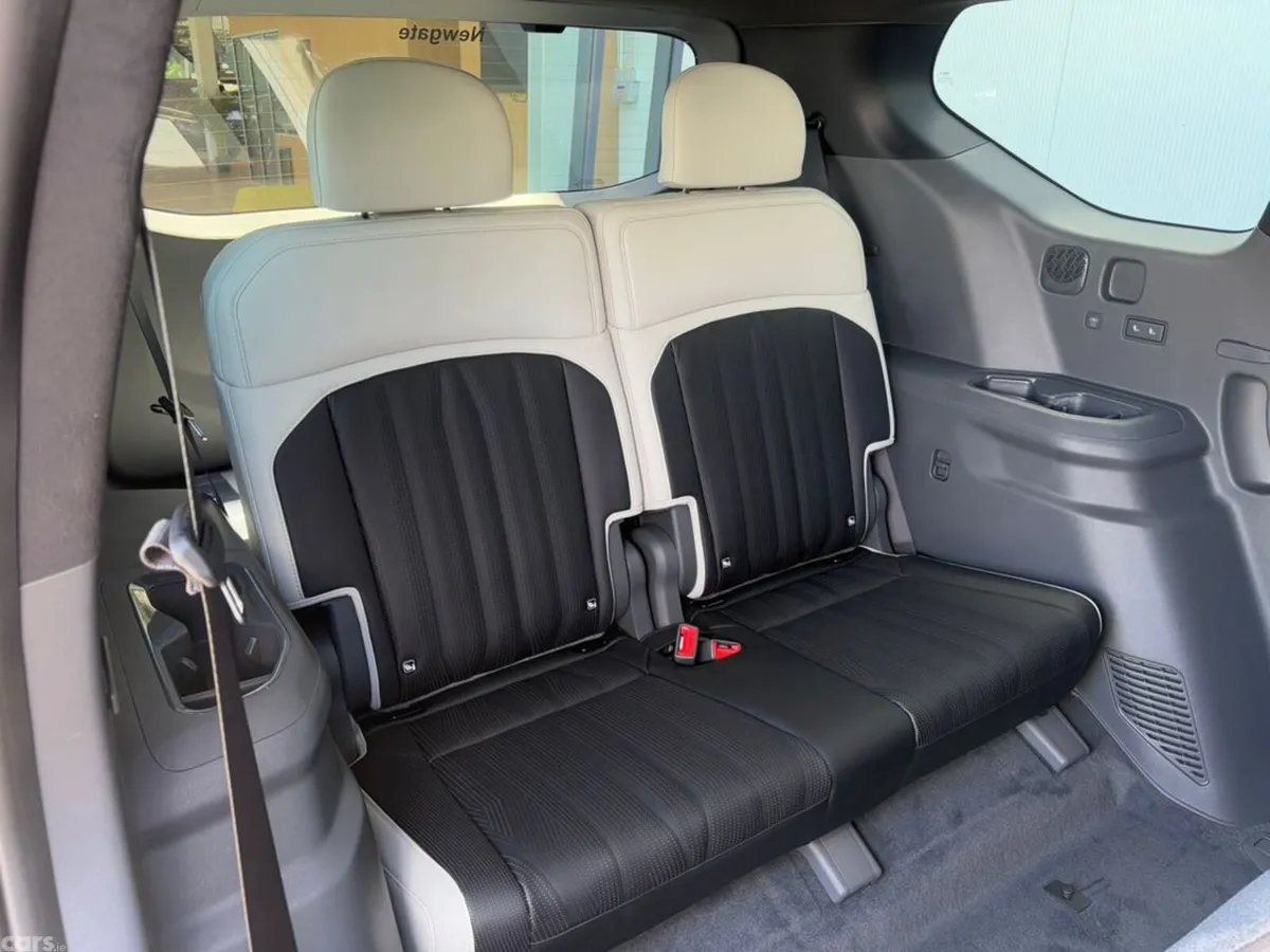 Kia EV9 SUV, Electric, 2027, White