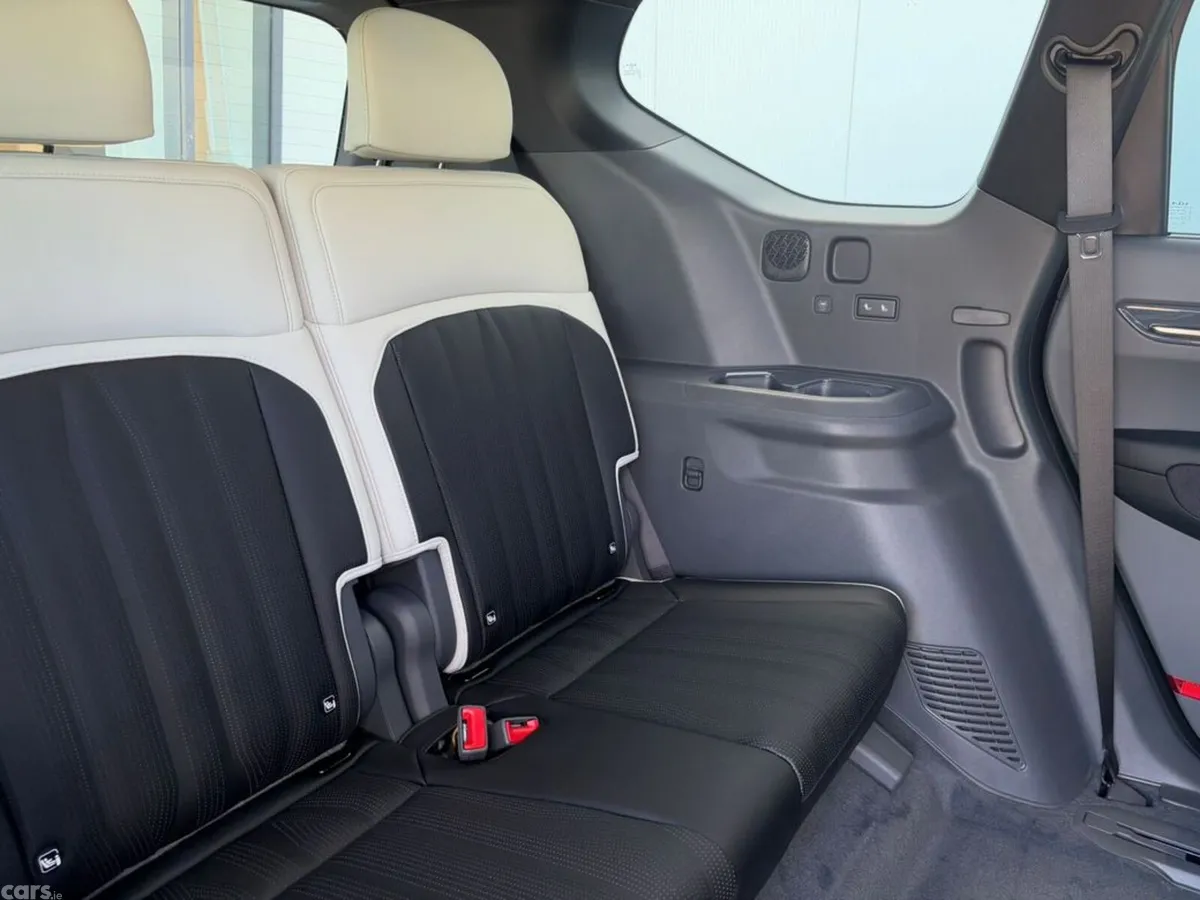 Kia EV9 SUV, Electric, 2027, White