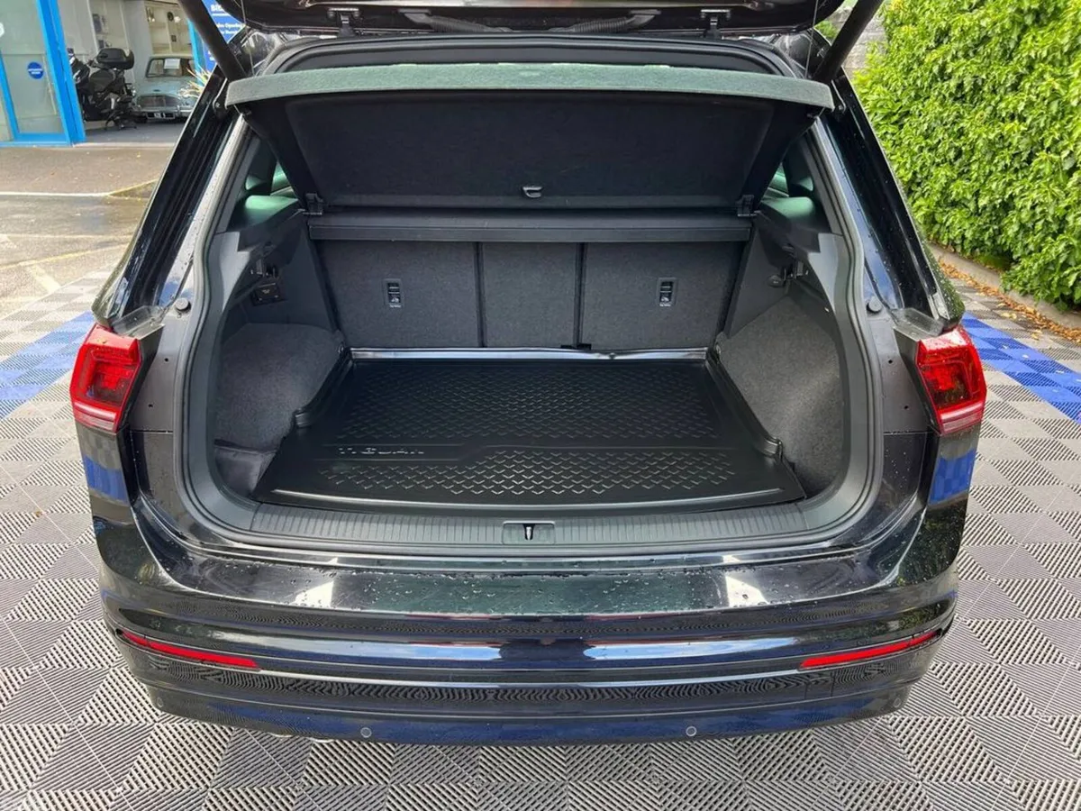 Volkswagen Tiguan SUV, Diesel, 2020, Black