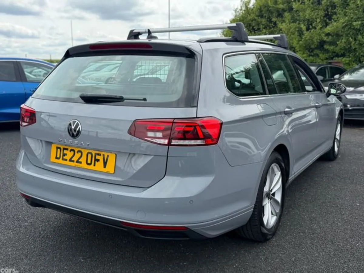 Volkswagen Passat Estate, Diesel, 2022, Grey