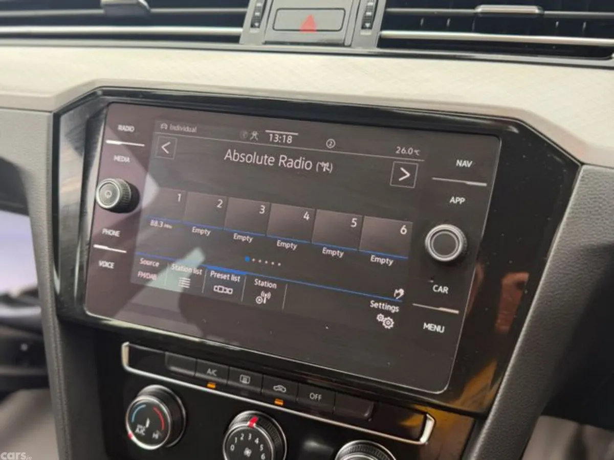 Volkswagen Passat Estate, Diesel, 2022, Grey