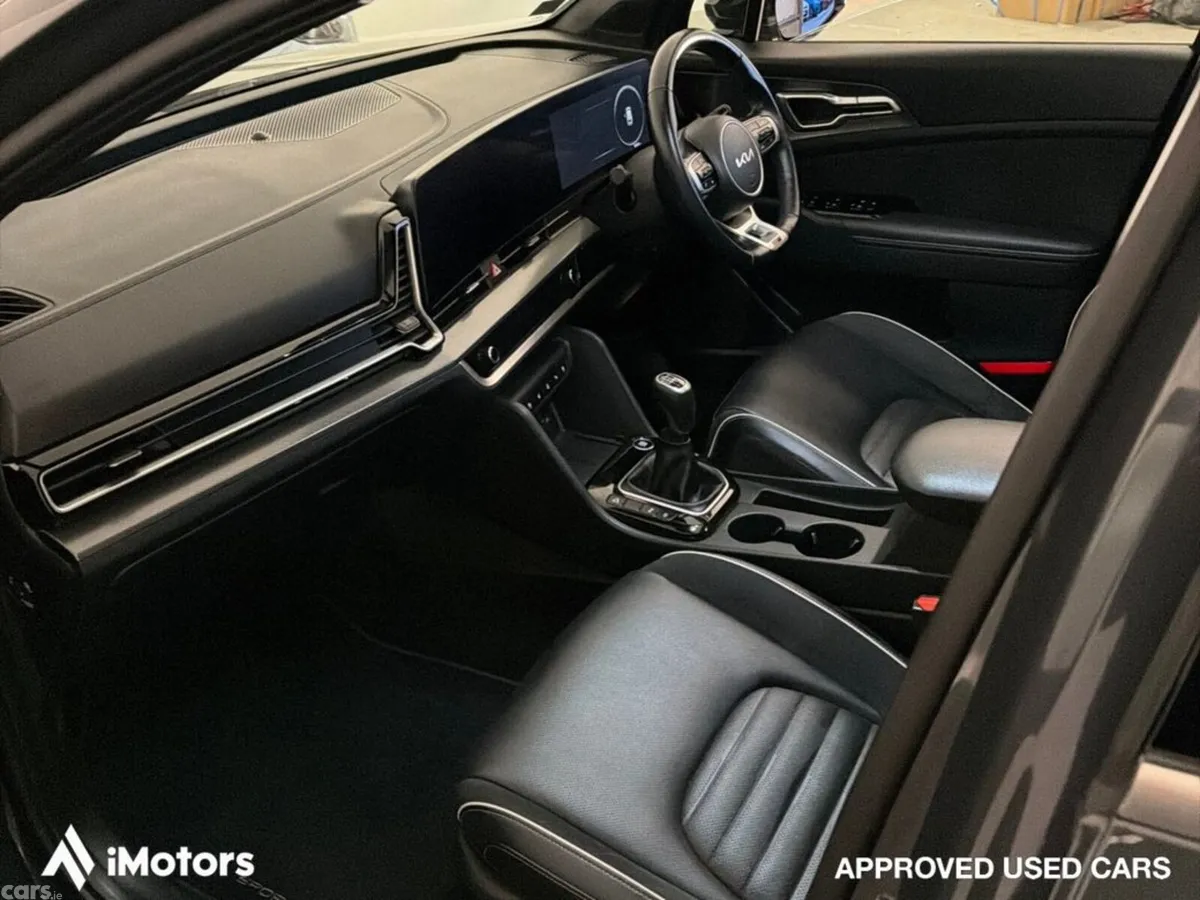 Kia Sportage SUV, Diesel Hybrid, 2024, Grey