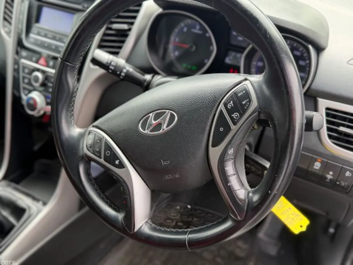 Hyundai i30 Hatchback, Diesel, 2016, White