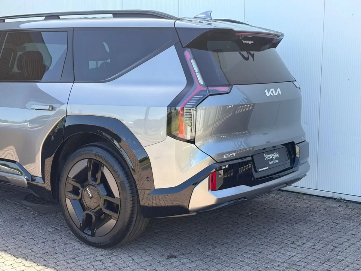 Kia EV9 SUV, Electric, 2027, White