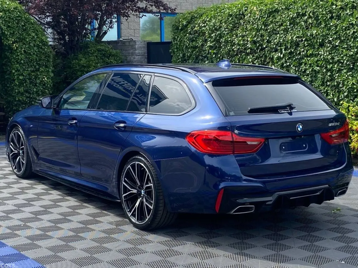BMW 5-Series Estate, Diesel, 2017, Blue