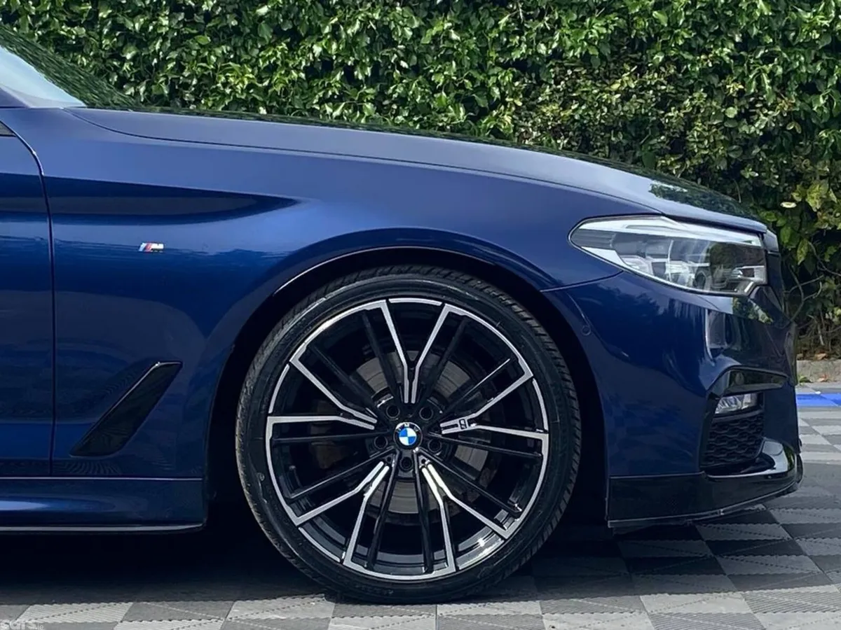 BMW 5-Series Estate, Diesel, 2017, Blue