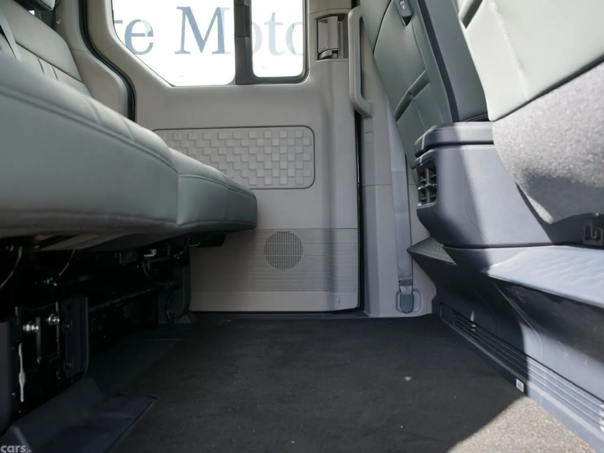 Kia PV5 Van, Electric, 2026, Black