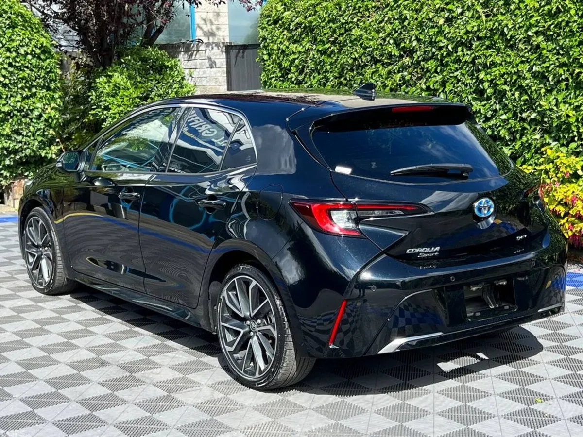 Toyota Corolla Hatchback, Petrol Hybrid, 2025, Black