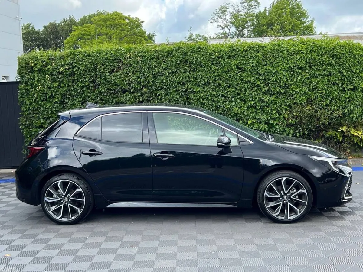 Toyota Corolla Hatchback, Petrol Hybrid, 2025, Black