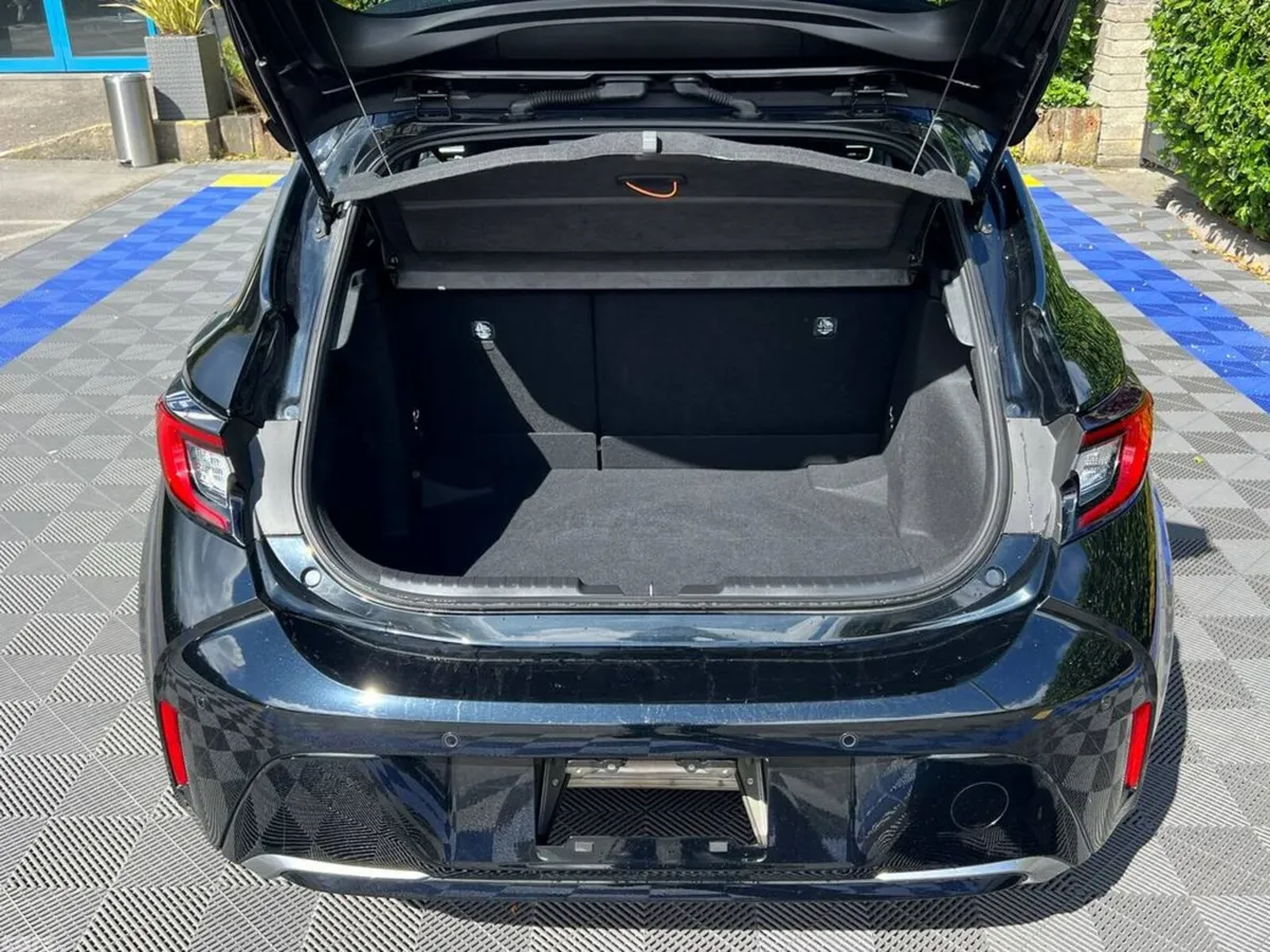 Toyota Corolla Hatchback, Petrol Hybrid, 2025, Black