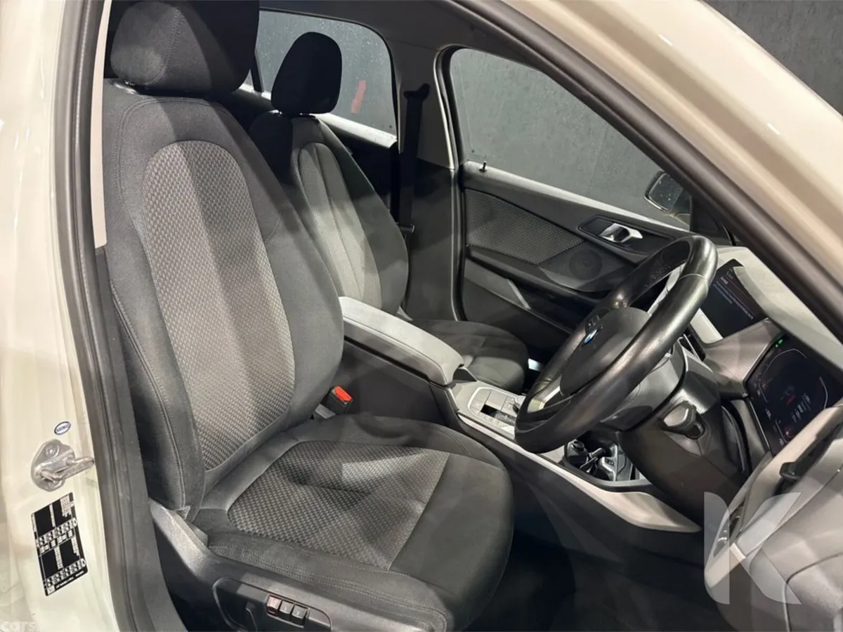 BMW 1-Series Hatchback, Petrol, 2019, White