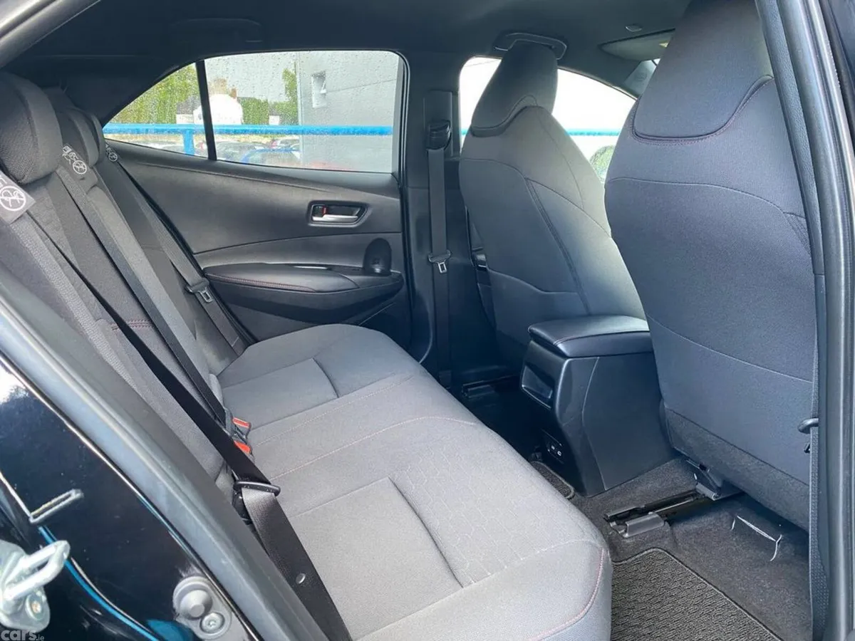 Toyota Corolla Hatchback, Petrol Hybrid, 2025, Black