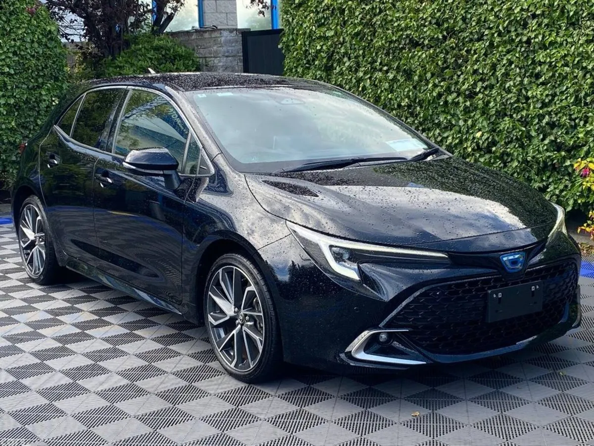 Toyota Corolla Hatchback, Petrol Hybrid, 2025, Black