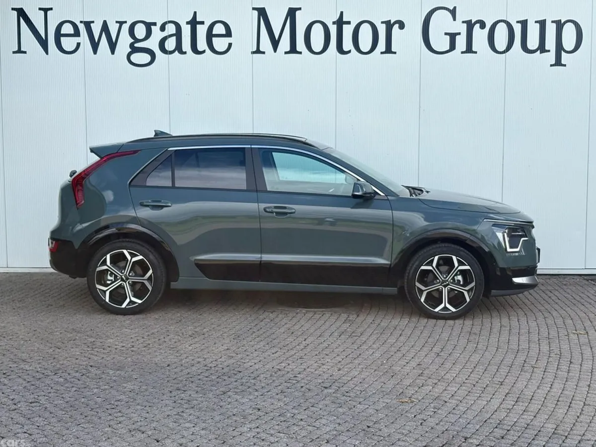 Kia Niro Hatchback, Petrol Plug-in Hybrid, 2027, Green