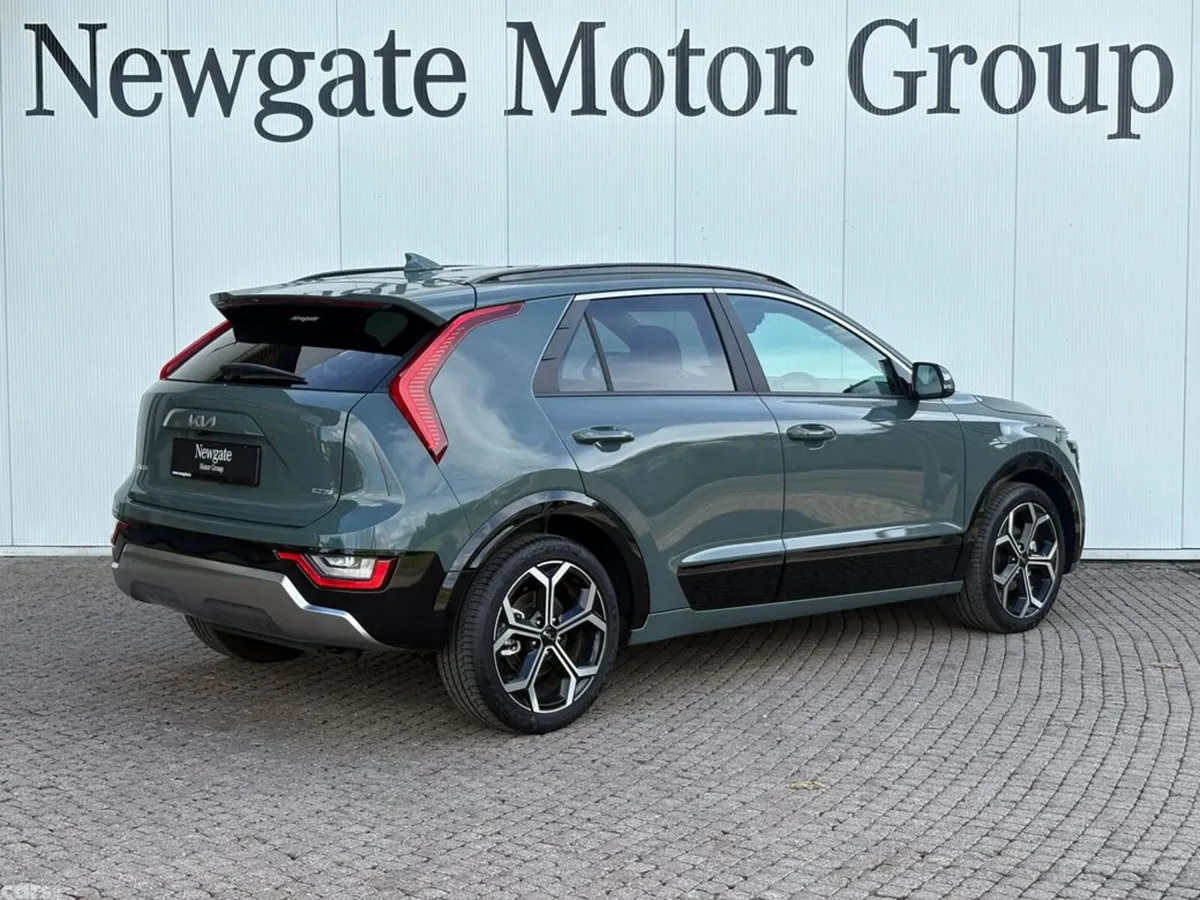 Kia Niro Hatchback, Petrol Plug-in Hybrid, 2027, Green