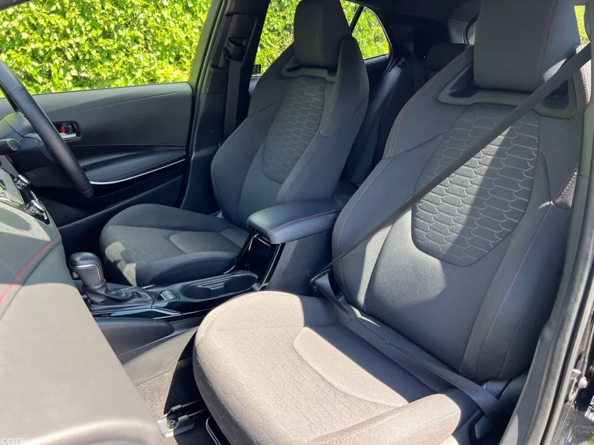 Toyota Corolla Hatchback, Petrol Hybrid, 2025, Black