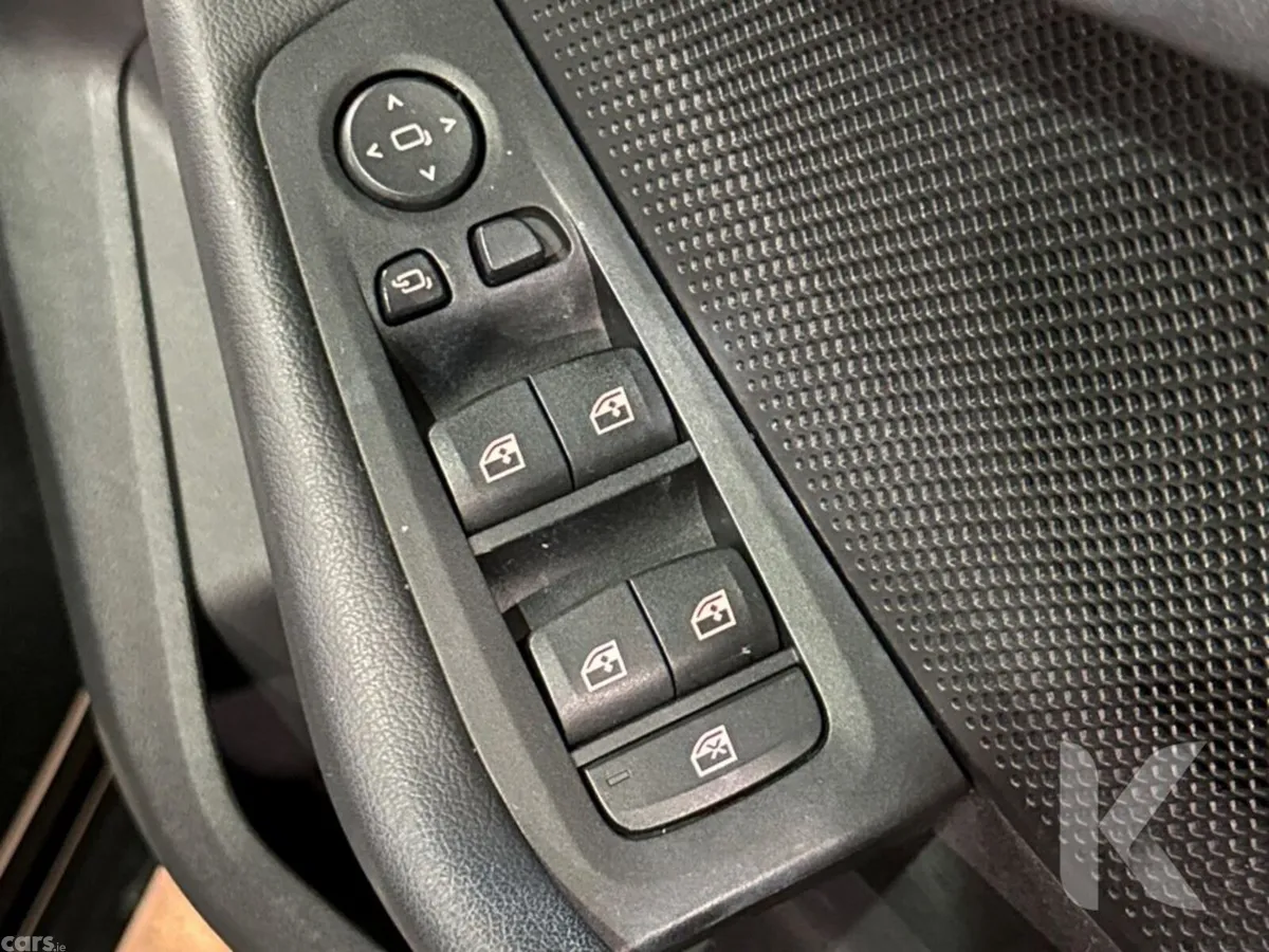 BMW 1-Series Hatchback, Petrol, 2019, Black