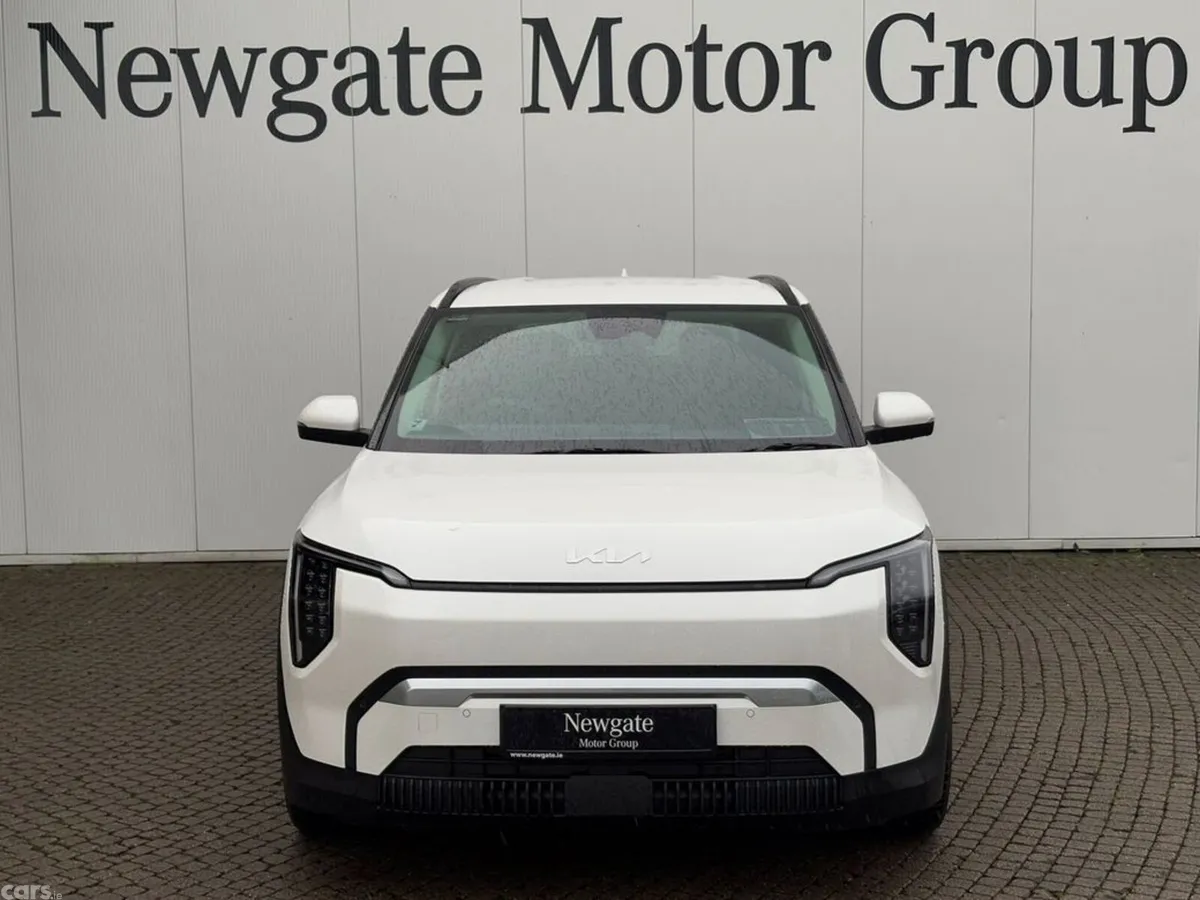 Kia EV3 Hatchback, Electric, 2027, 