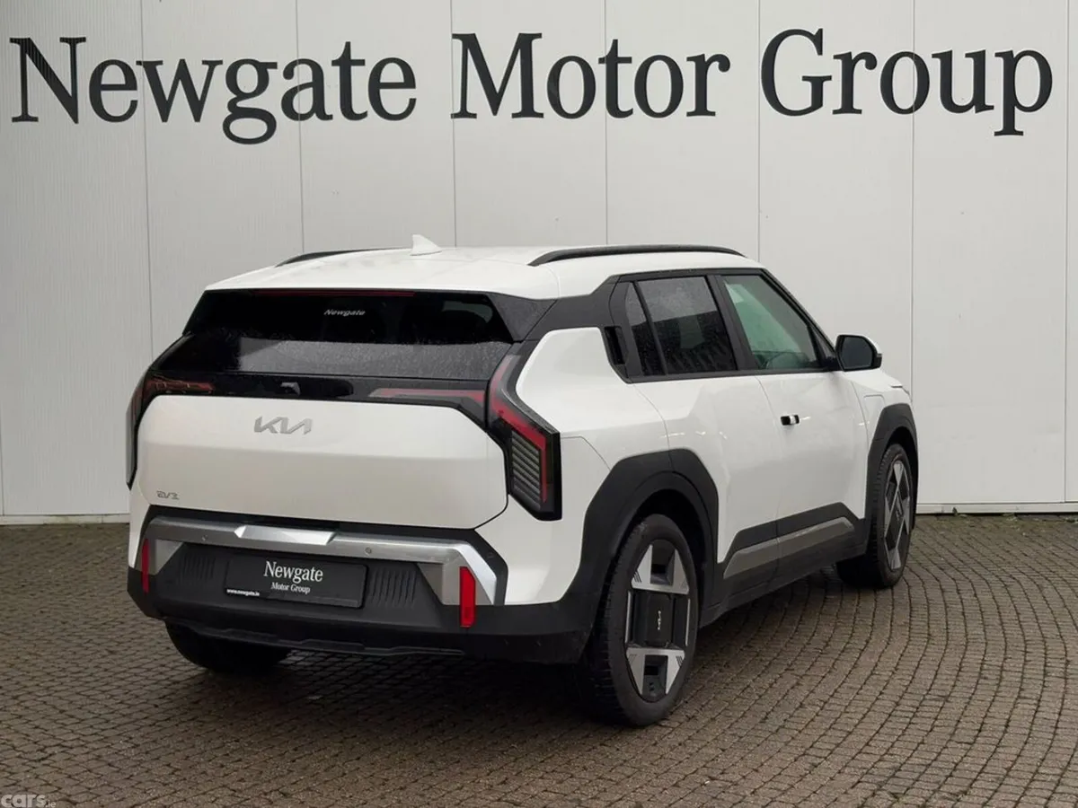 Kia EV3 Hatchback, Electric, 2027, 