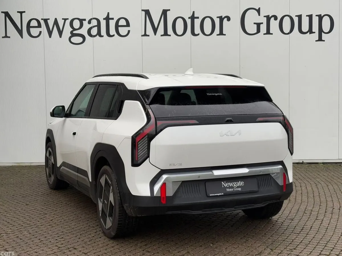 Kia EV3 Hatchback, Electric, 2027, 