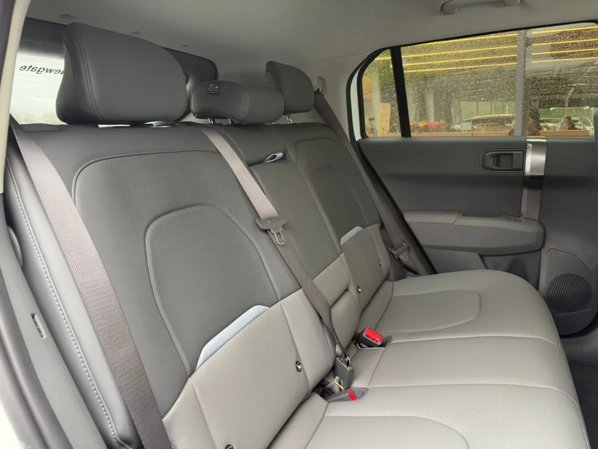 Kia EV3 Hatchback, Electric, 2027, 