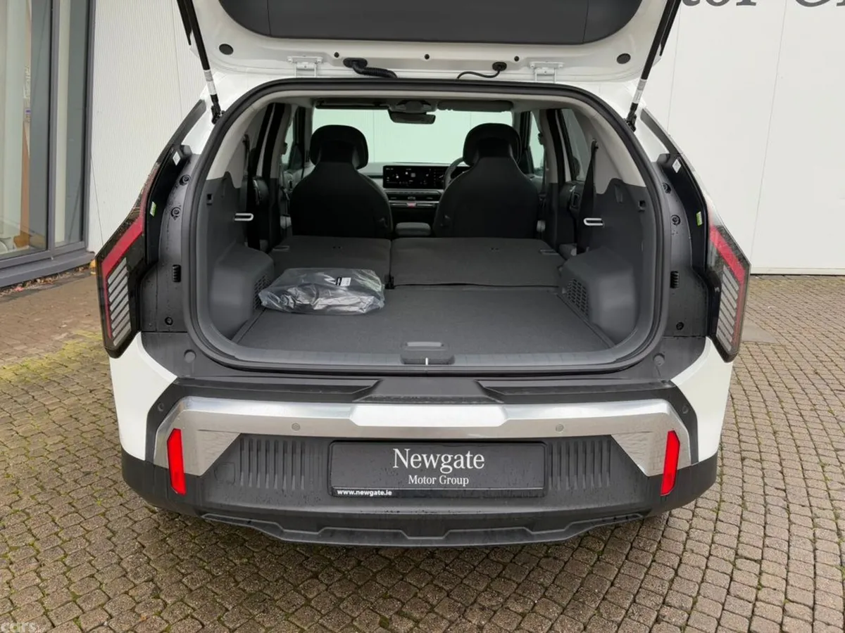 Kia EV3 Hatchback, Electric, 2027, 