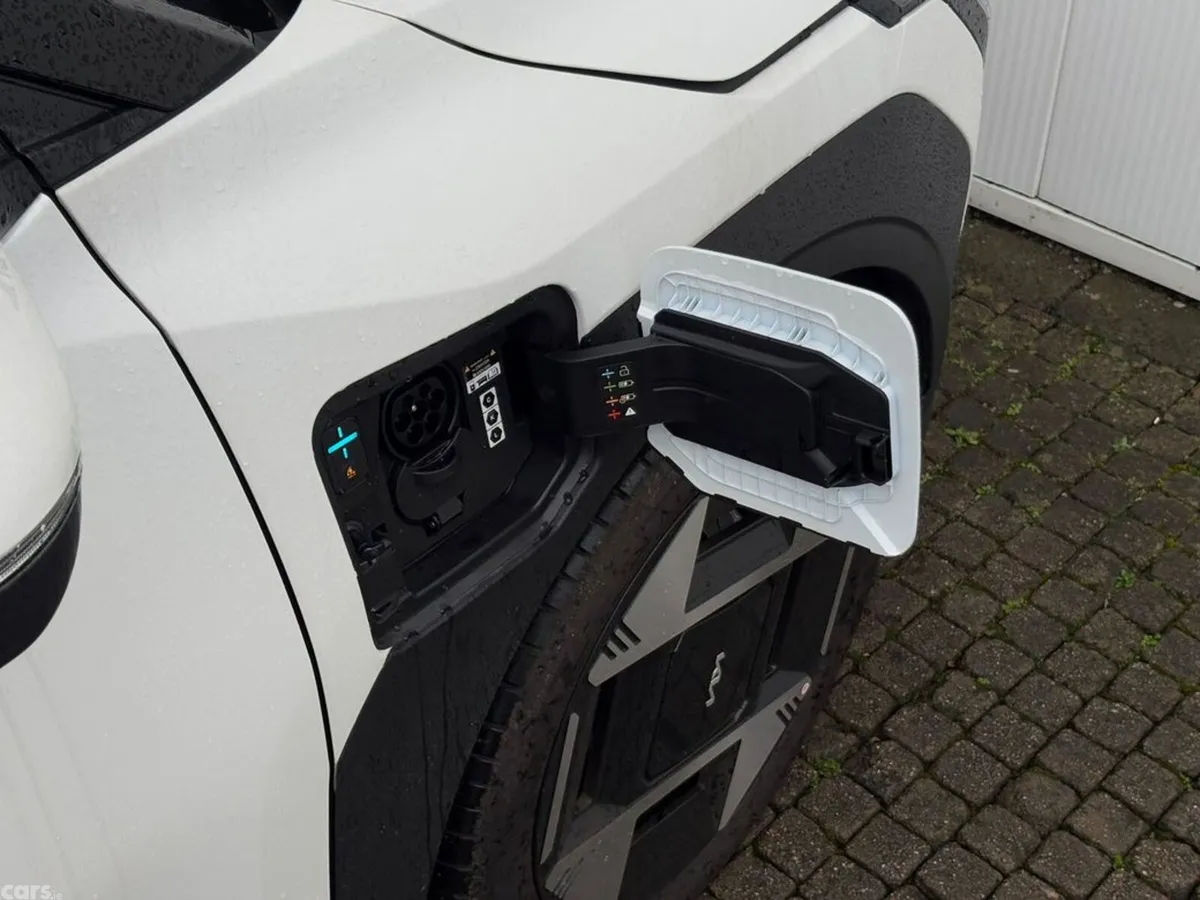 Kia EV3 Hatchback, Electric, 2027, 