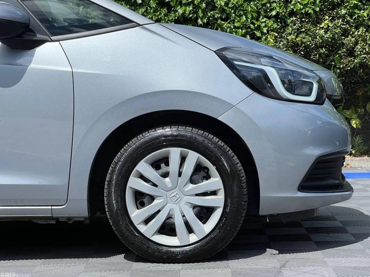 Honda Fit Hatchback, Petrol Hybrid, 2023, Silver