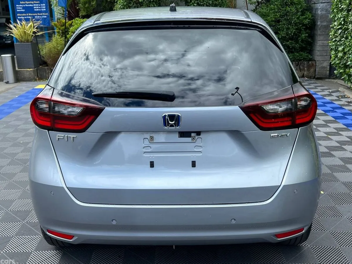 Honda Fit Hatchback, Petrol Hybrid, 2023, Silver