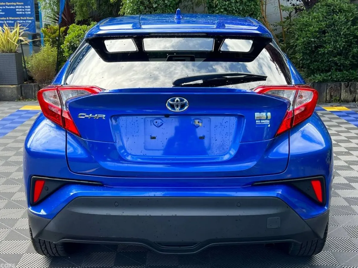 Toyota C-HR SUV, Petrol Hybrid, 2021, Blue