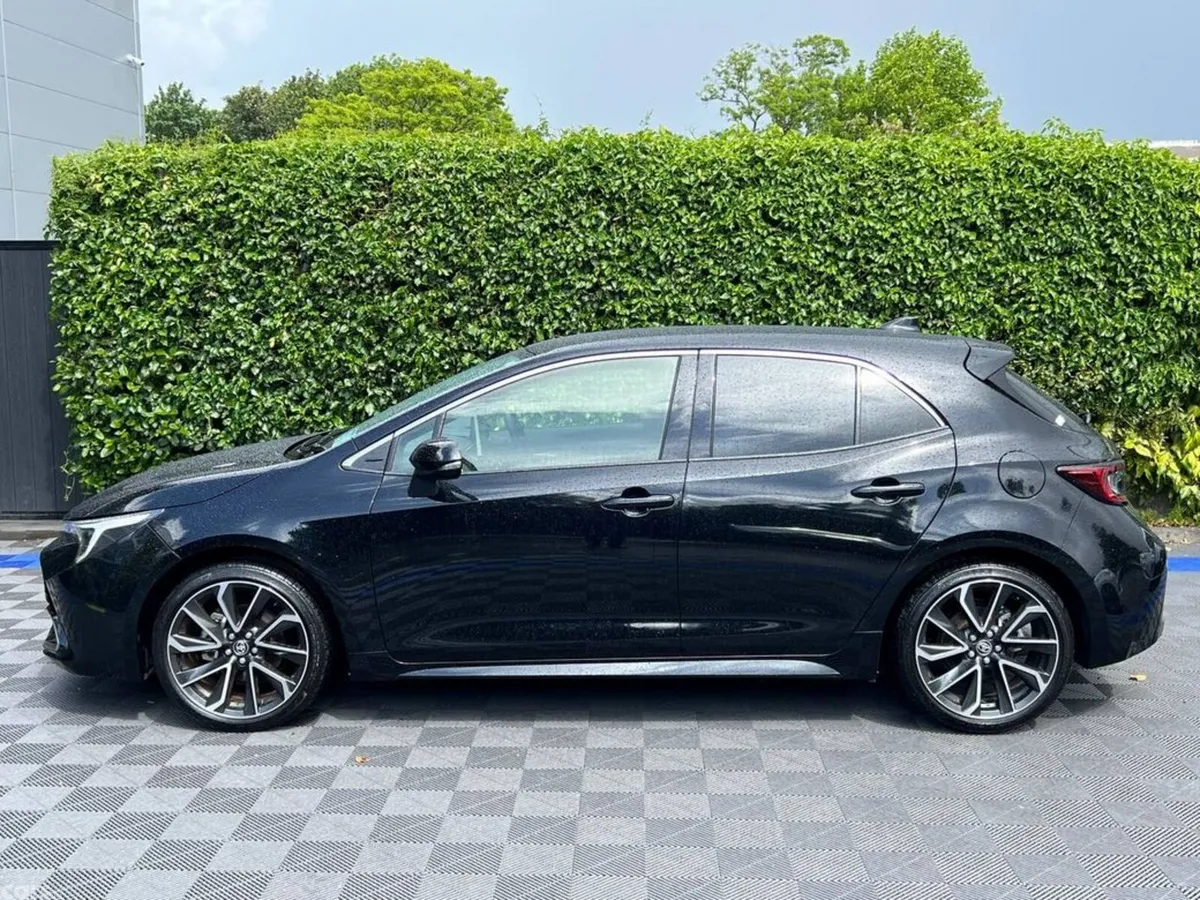 Toyota Corolla Hatchback, Petrol Hybrid, 2025, Black