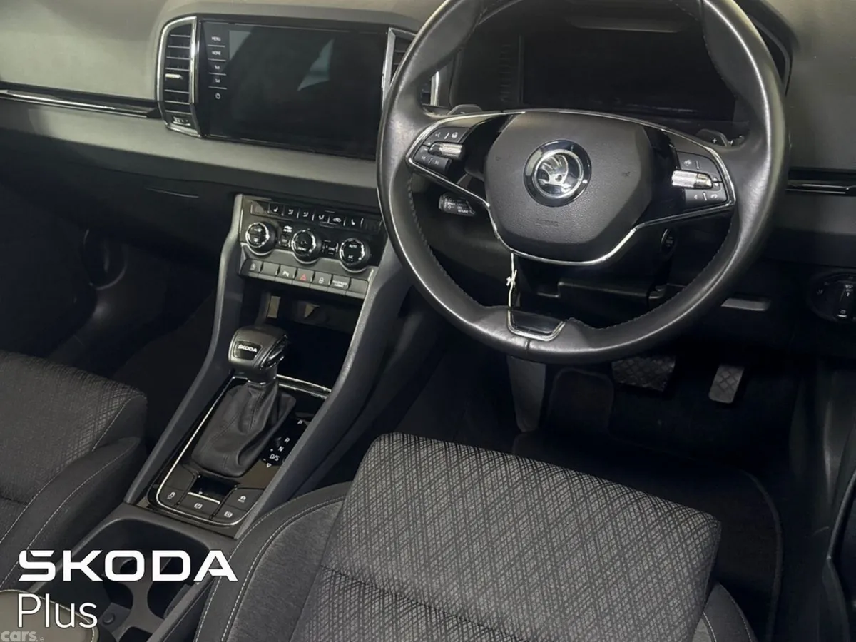 Skoda Karoq SUV, Diesel, 2023, Grey