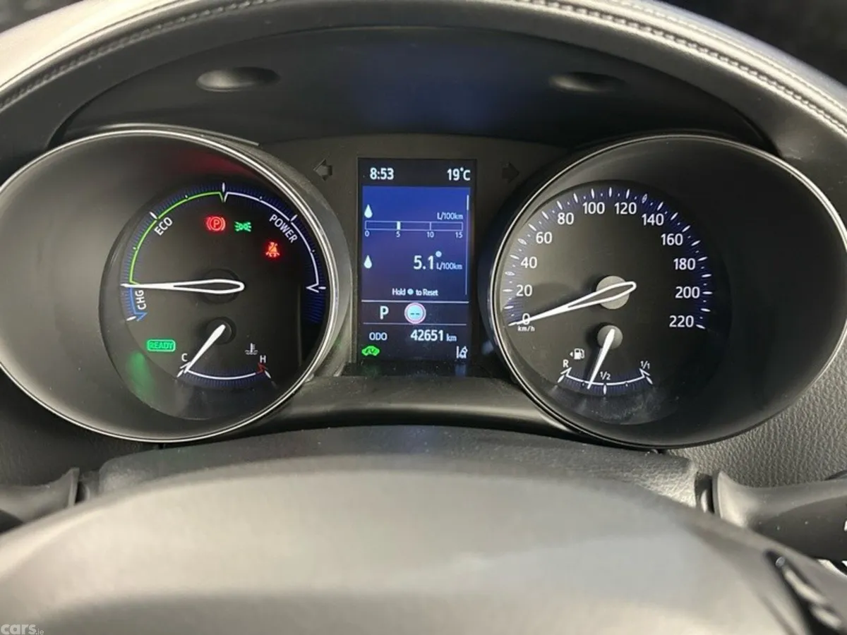 Toyota C-HR SUV, Petrol Hybrid, 2023, Red