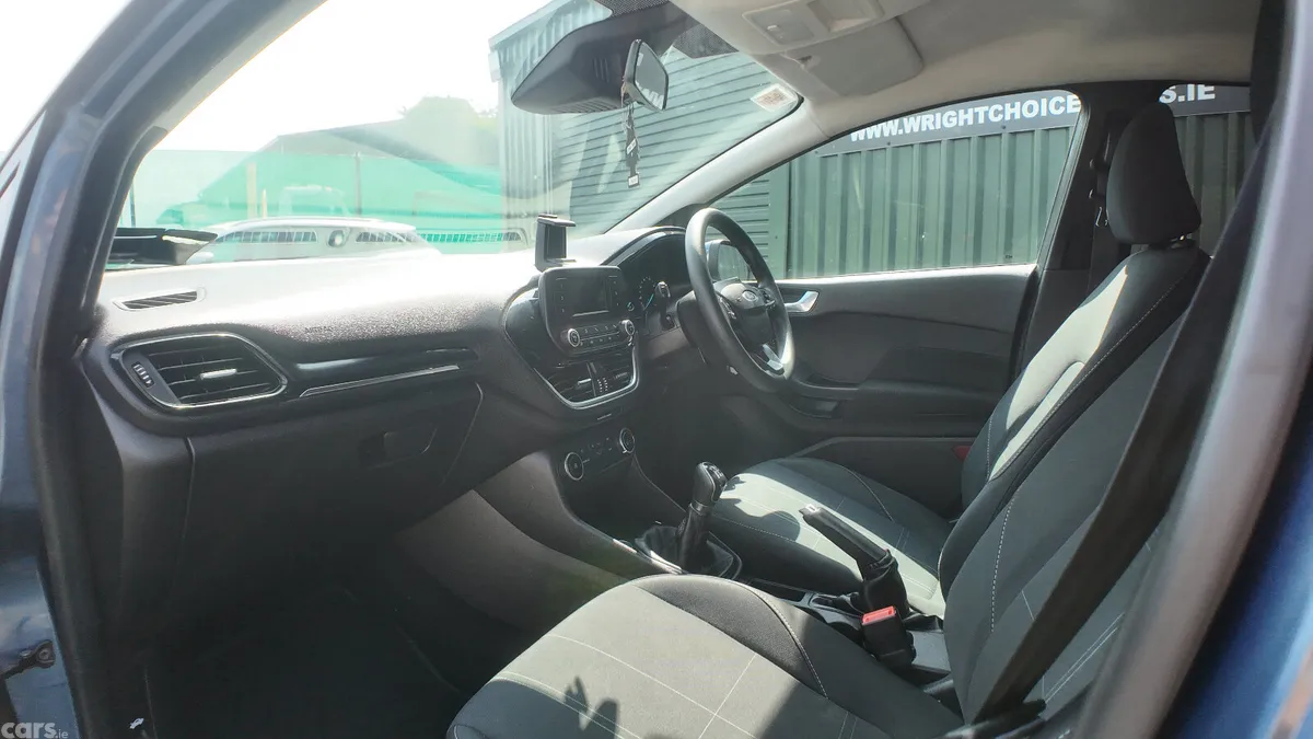 Ford Fiesta Hatchback, Petrol, 2019, Blue