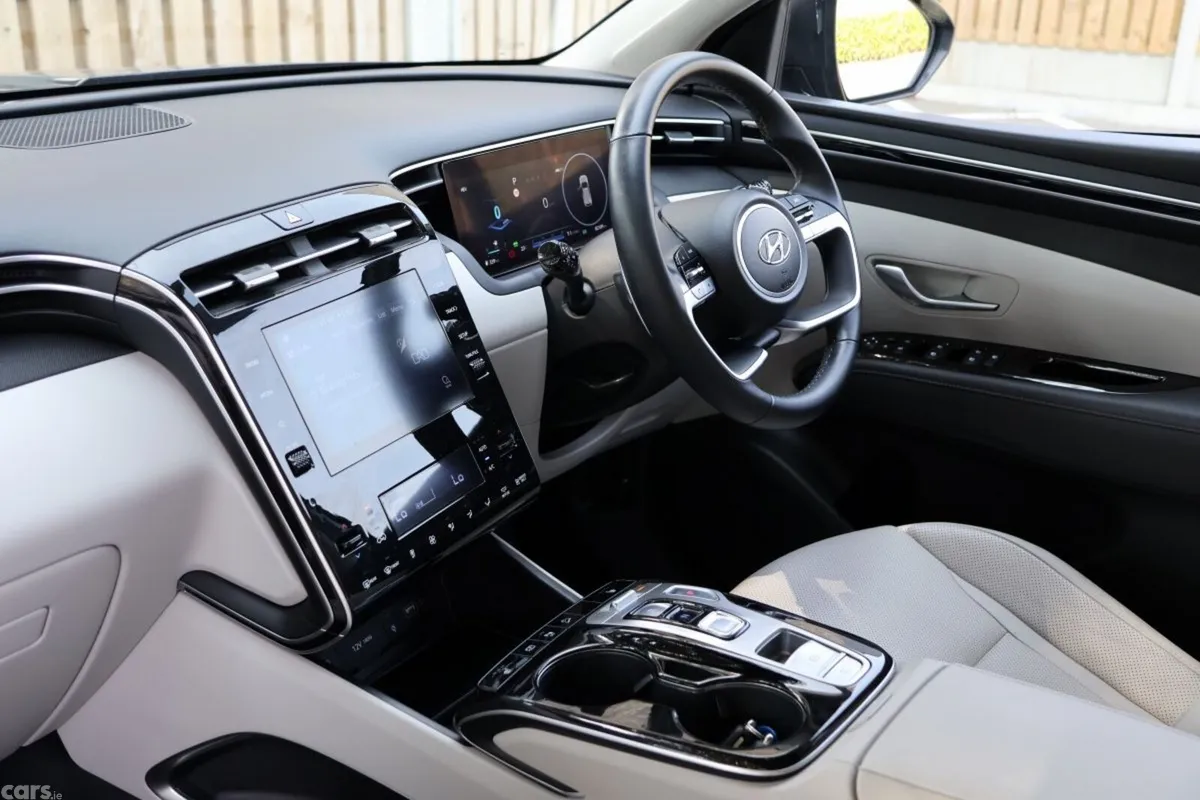 Hyundai Tucson SUV, Petrol Plug-in Hybrid, 2023, Grey