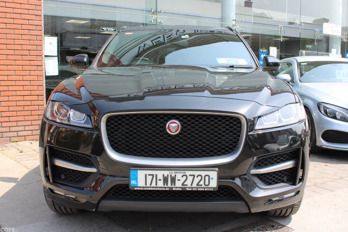Jaguar F-Pace SUV, Diesel, 2017, Black