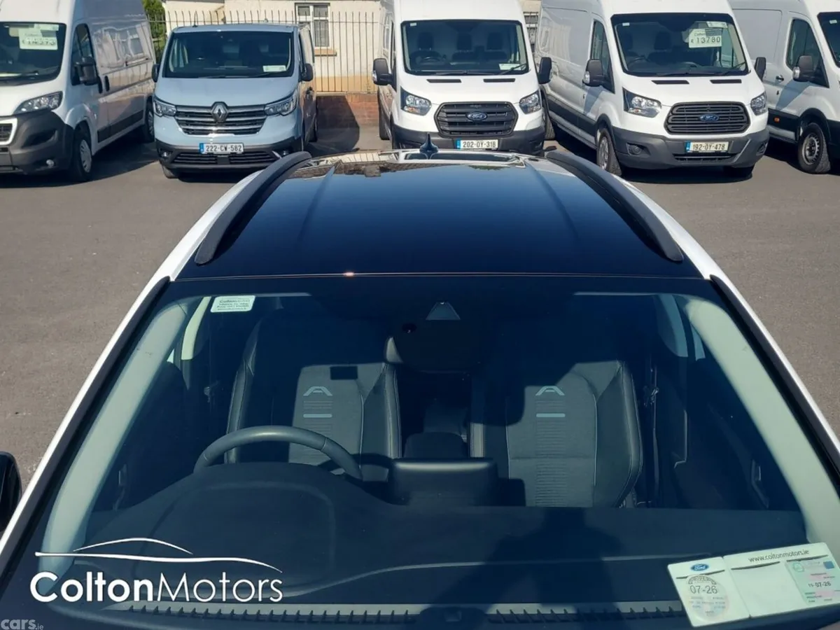 Ford Focus Hatchback, Petrol, 2020, White